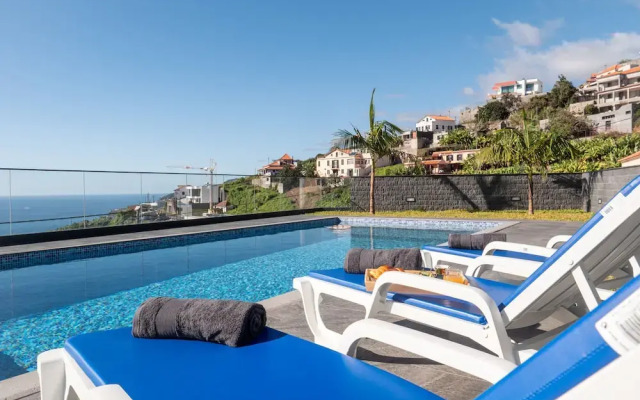 Villa Luxe by Atlantic Holiday
