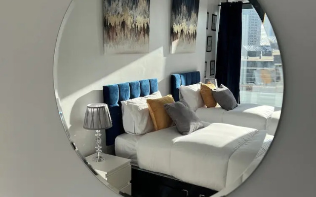 Spacious 2BR City Center Apartment