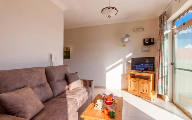 Merill Pool and Sea Penthouse Apart 6