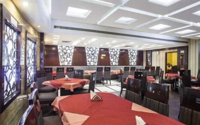 Hotel Raj Continental