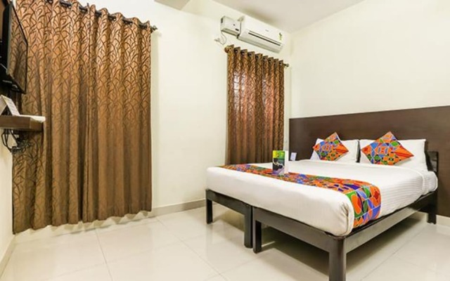 Fabhotel Comfort Inn