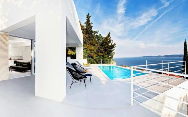 Villa V - private pool, special location & surroundings