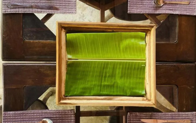 Weaver Bird Villa