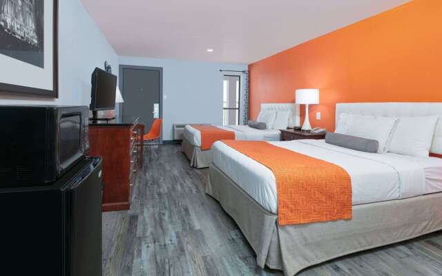 Howard Johnson by Wyndham San Marcos