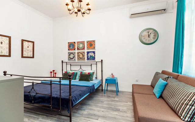 Apartment On Saadi Str Old Tbilisi