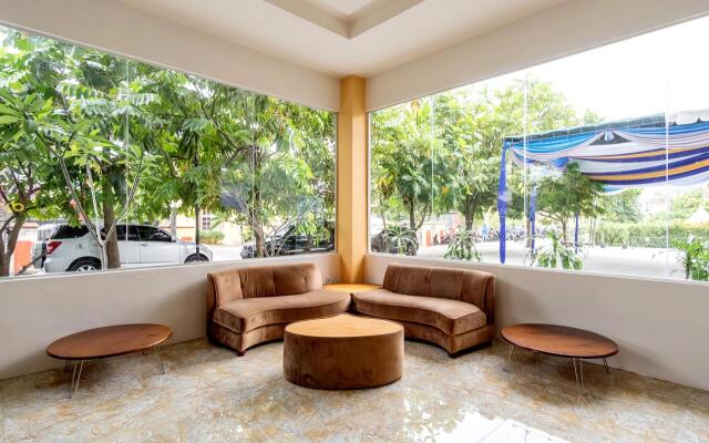 Capital O 436 Raz Residence