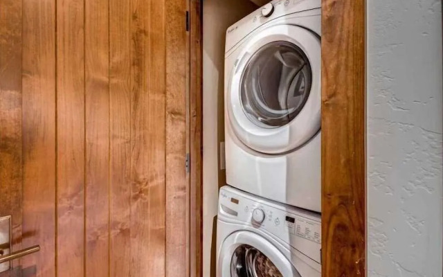 Breck Water House 6111