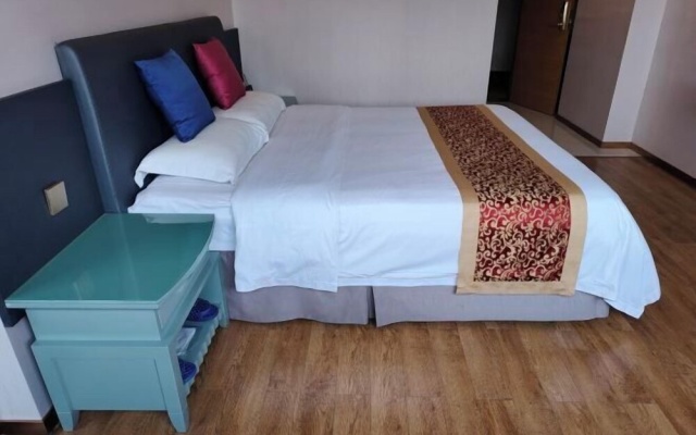 Luhe Guest Hotel – Guest Rooms – Shanwei