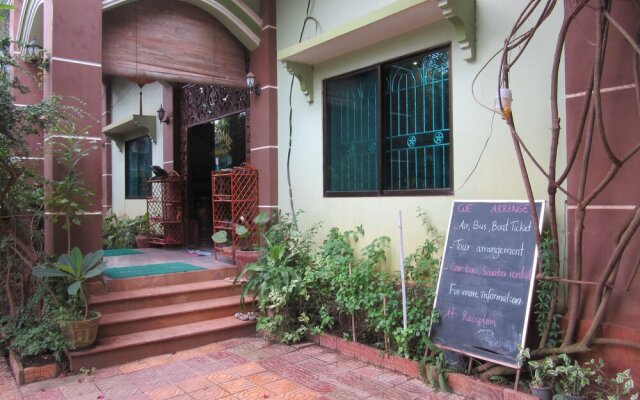 Firefly Guesthouse - The Berlin Angkor