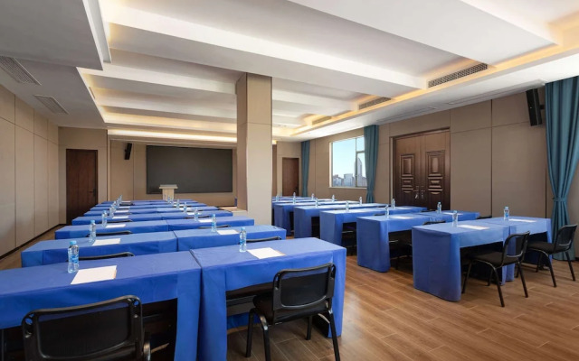 Days Hotel By Wyndham Nanchang Tengwangge