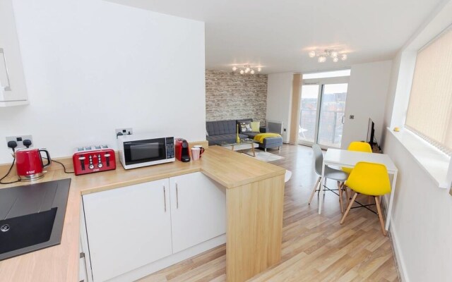 Amazing 2BR Manchester Apartment