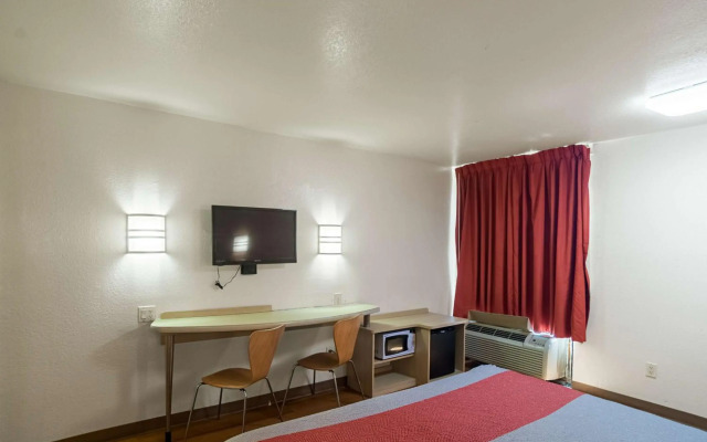 Motel 6 Oklahoma City, OK - South