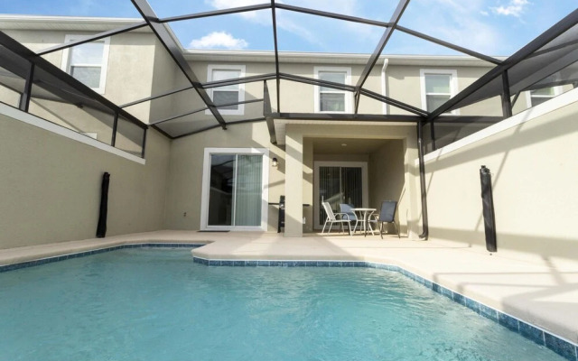 Adorable new Townhouse Near Disney