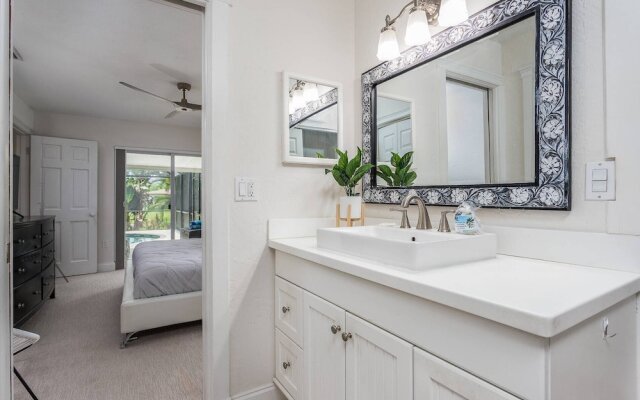 Lilac Mid-century Pool Home