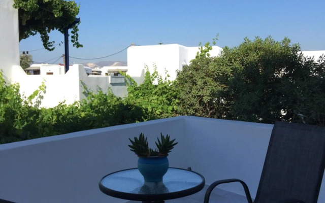 Manios Suites