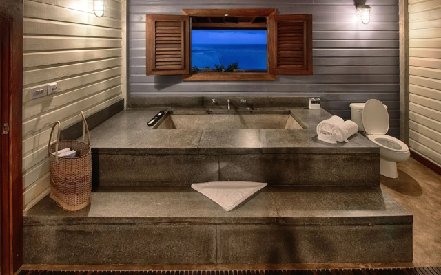 Pagua Bay House Oceanfront Cabanas