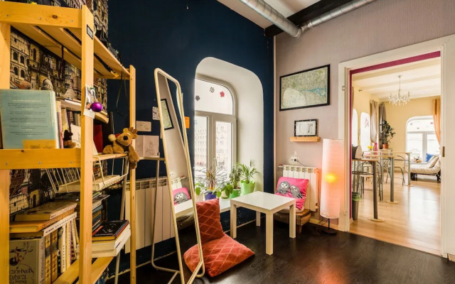 Hostel Whose Suitcase