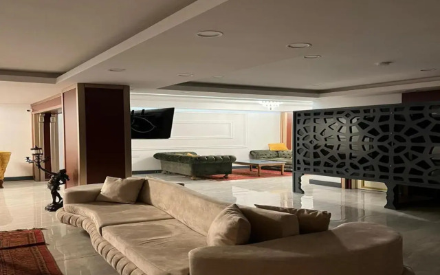 Nagas Hotel