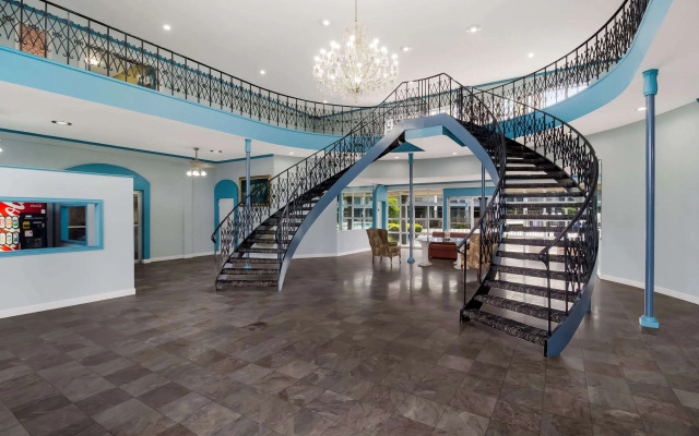 Rodeway Inn Conference Center