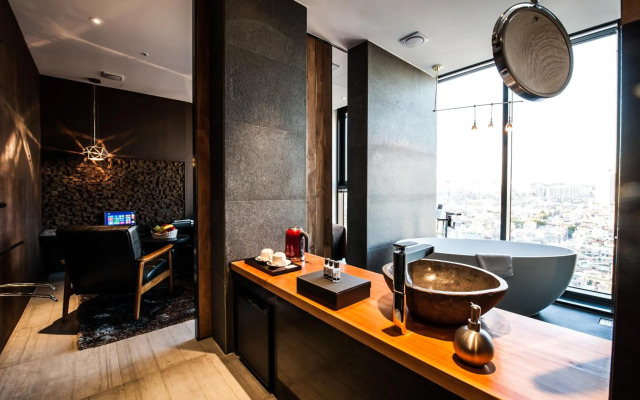 SR Hotel Sadang
