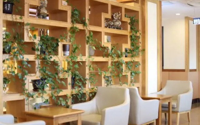 Starway Hotel (Dalian Jinshitan Discovery Kingdom)