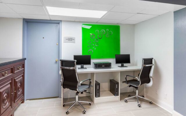 Quality Inn & Suites