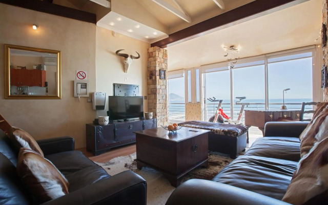 Cape Town Beachfront Apartments At Leisure Bay
