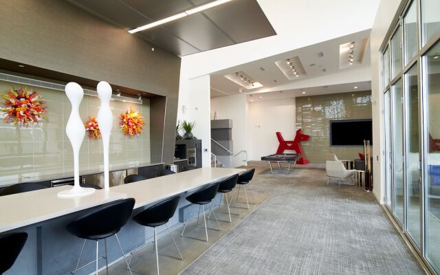 Lovely Midtown Suites by Sonder