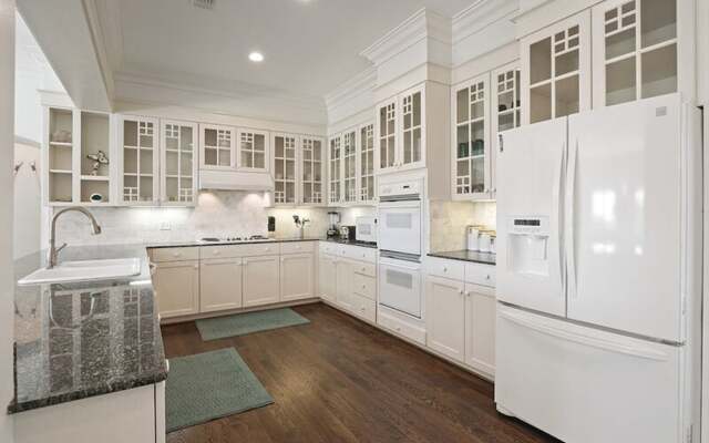 Bourbon Breeze by Five Star Properties