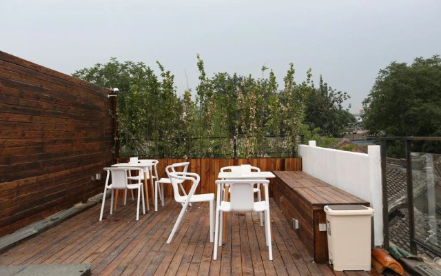 Dong Tian private courtyard