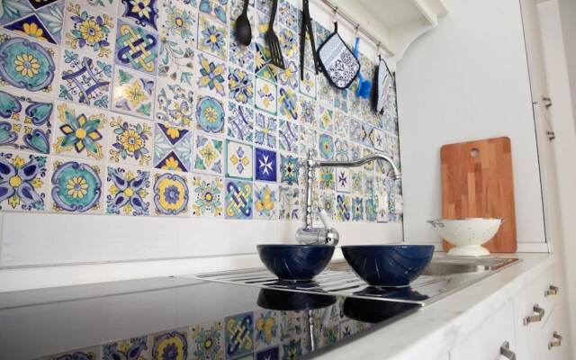 Borgo dei Saraceni - Domus Indomita