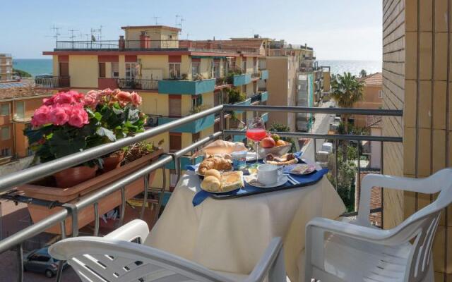 Hotel La Marina