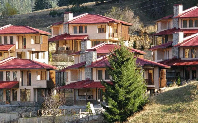 Rodopi Houses