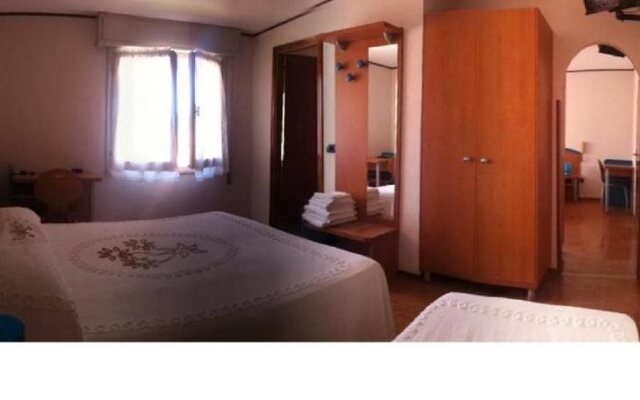 Hotel Lariana BB