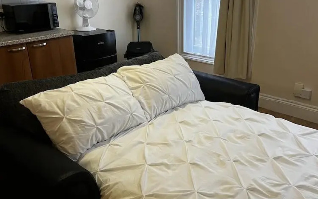 Flexible One Bedroom Apartment With Sofa Beds