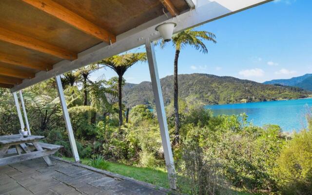 Scenic Serenity - Anakiwa Holiday Home