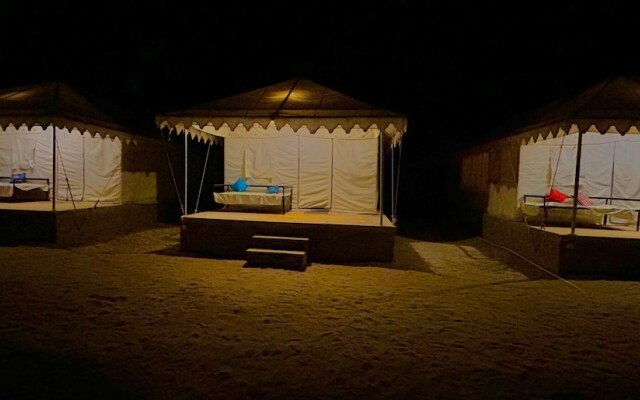 Amazing Desert Camp