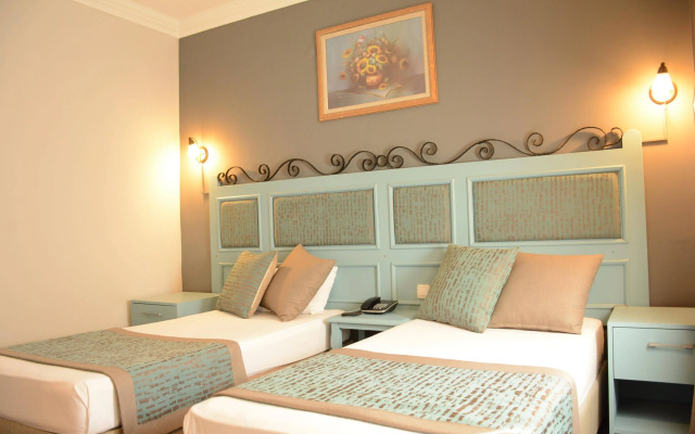 Otel Atrium