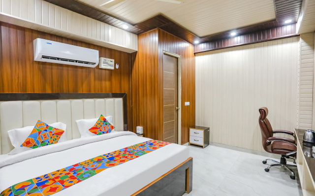 Fabhotel Jms Residency
