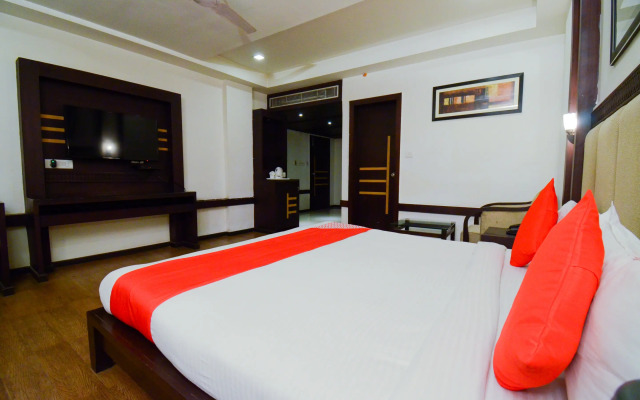 Hotel Amba International by OYO Rooms