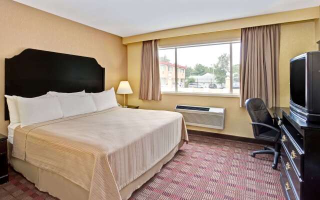 Howard Johnson by Wyndham Pikesville