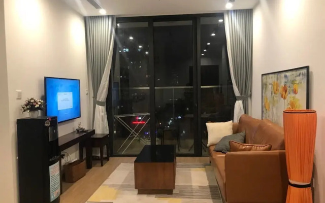 Bom Homes - Vinhomes Skylake Serviced Apartment