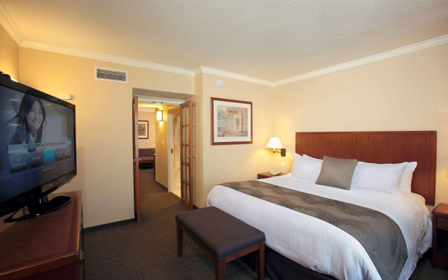 Best Western Plus Lamplighter Inn & Conference Centre