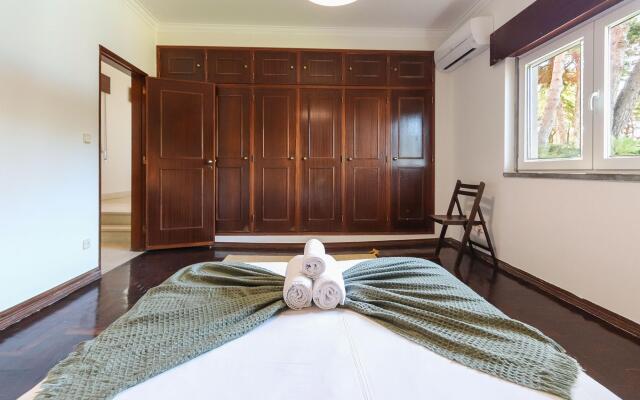 Sintra Classic Villa by Homing