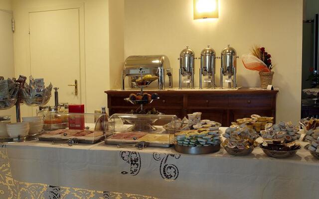 International Hotel Iseo