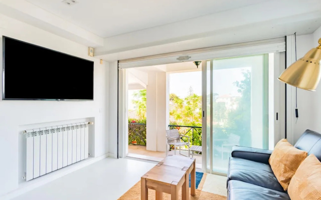 Estoril Riviera Apartments