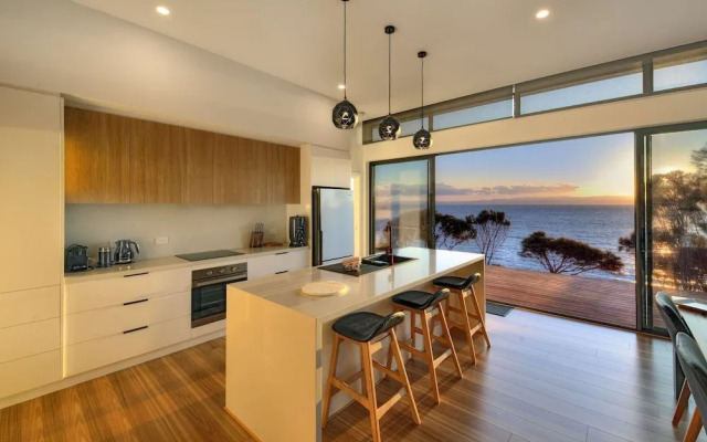 Freycinet Coastal Retreat
