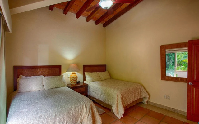 Ventanas al Mar 4 BR by Casago