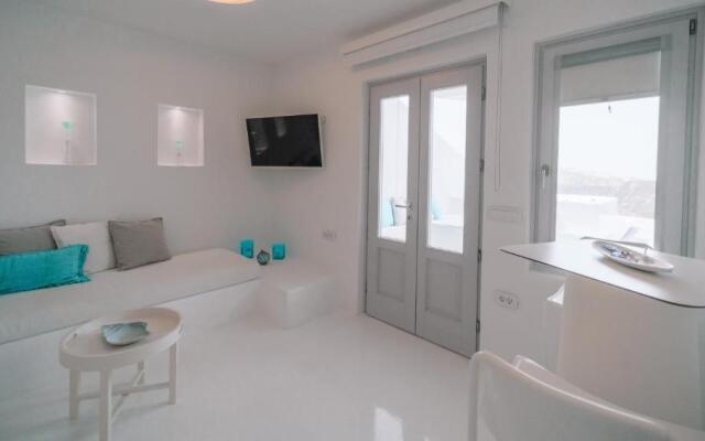 Nelya Suites