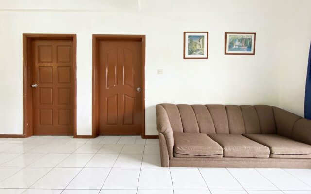 OYO 90184 Api Api Guesthouse 533